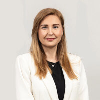 Petek İKİZOĞLU fotoğrafı